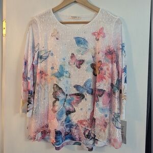 Women's Butterfly Print Top